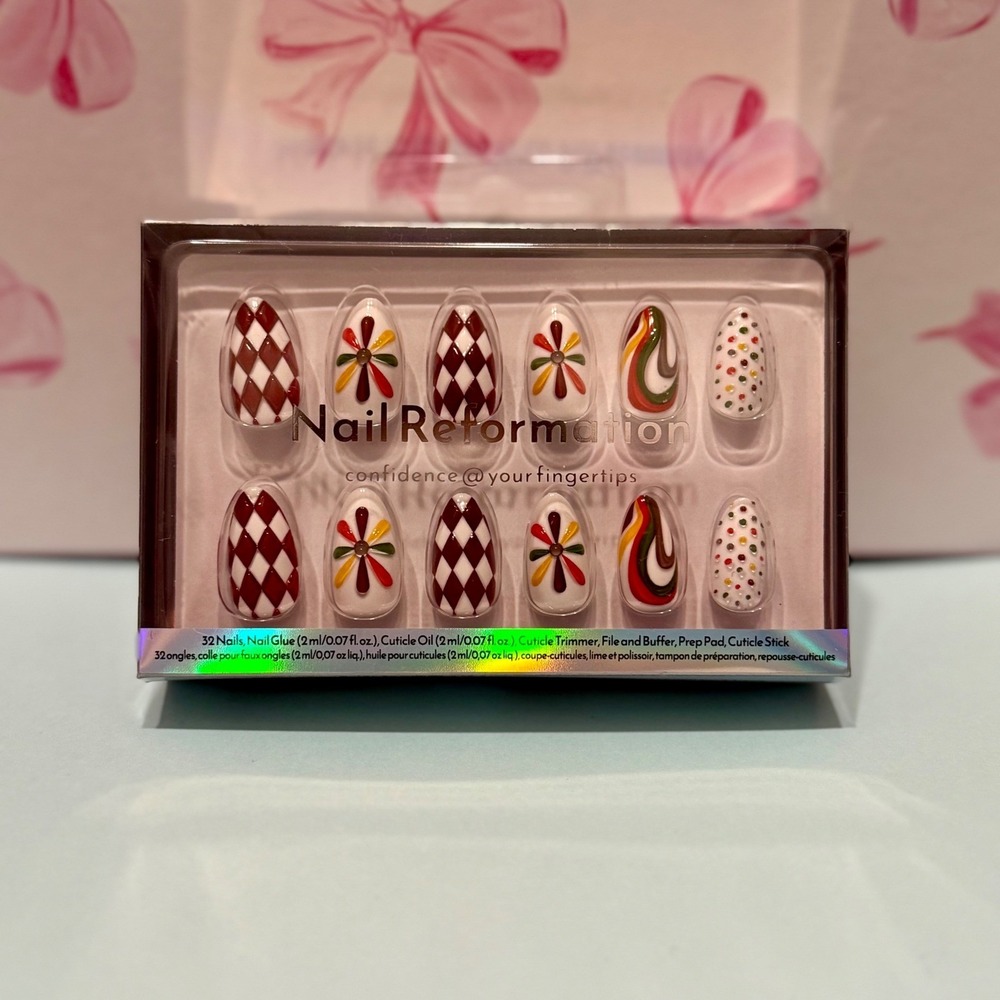 Nail Reformation Press On‎ Nails Almond Shape Fall Designs